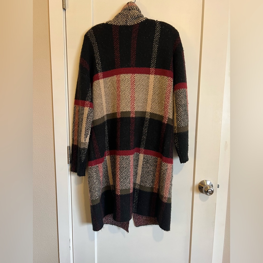 Plaid Long Coat with Pockets - Picture 3 of 5